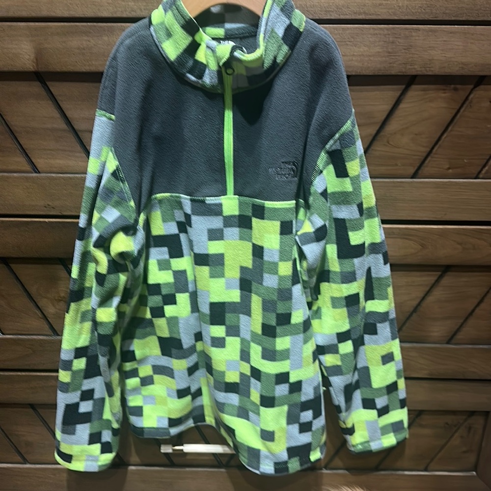 The North Face half zip fleece youth large